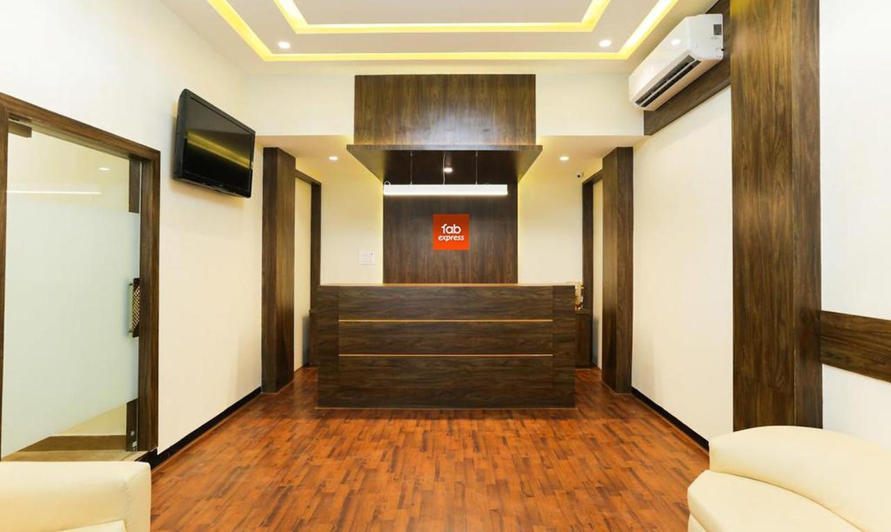 Fabexpress Golden Tulipz Hotel Mumbai Exterior foto