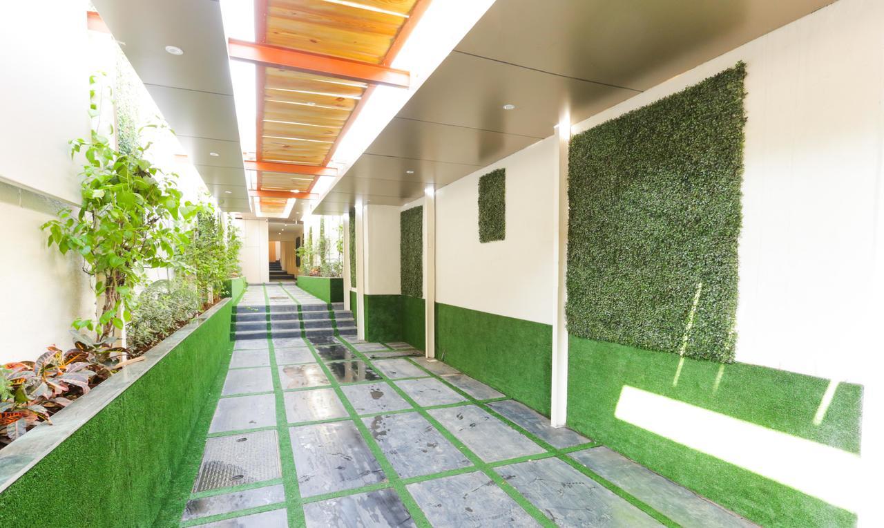 Fabexpress Golden Tulipz Hotel Mumbai Exterior foto