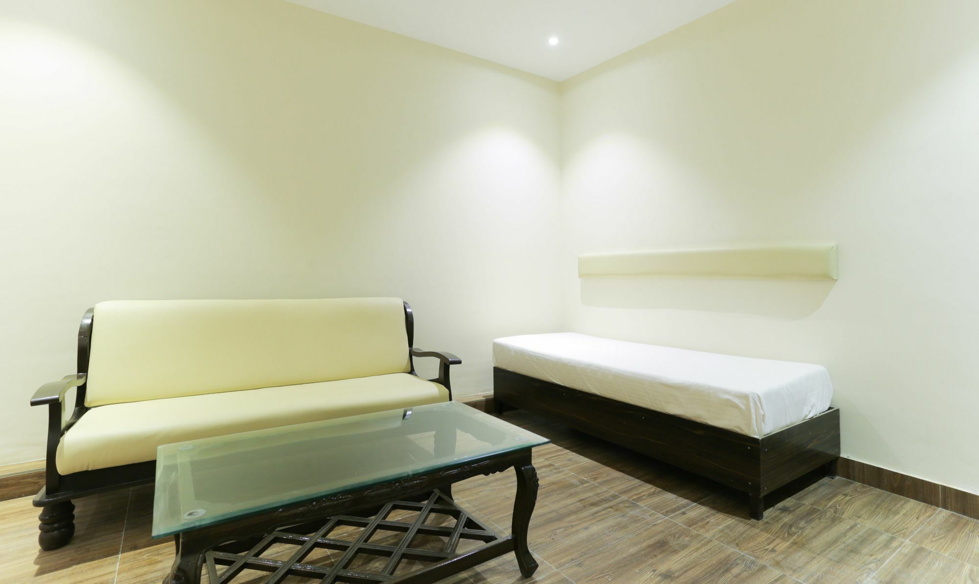 Fabexpress Golden Tulipz Hotel Mumbai Exterior foto